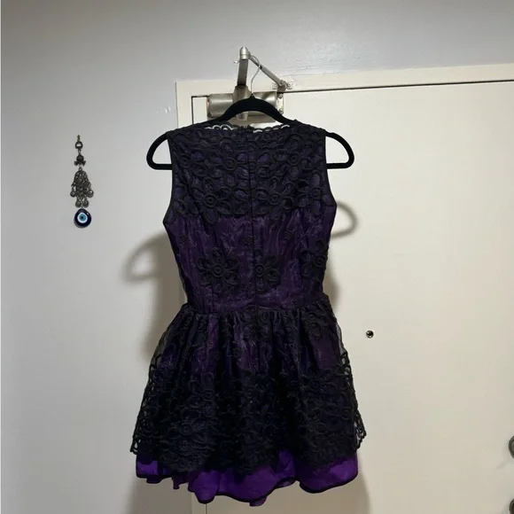 LACE DRESS BLACK AND PURPLE - Picture 2 of 2